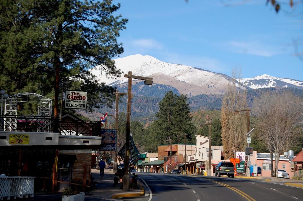 Apache Village 10, King Studio, Midtown, Sleeps 2 Ruidoso Extérieur photo