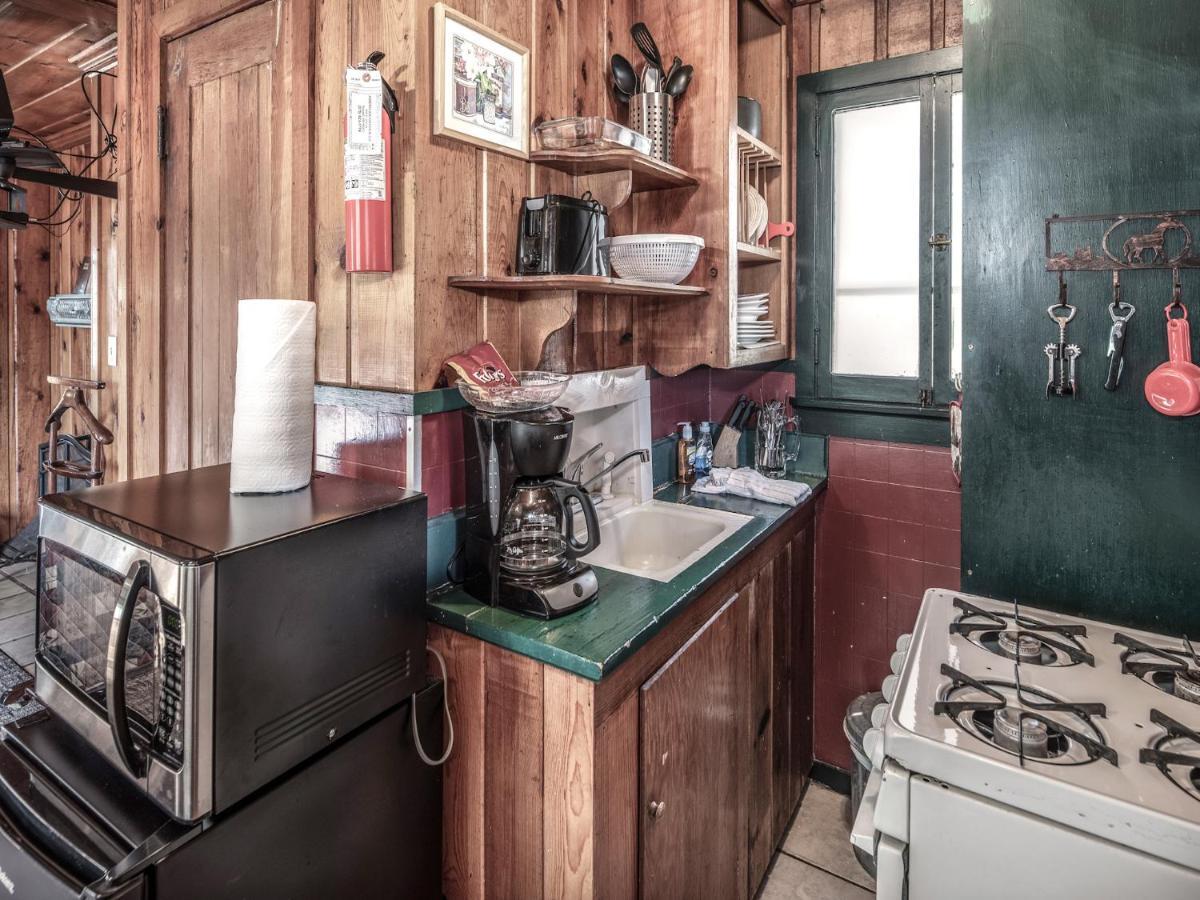 Apache Village 10, King Studio, Midtown, Sleeps 2 Ruidoso Extérieur photo